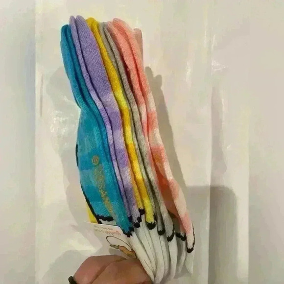 NWT Sanrio Gudetama Socks - 5 pairs - Picture 3 of 5